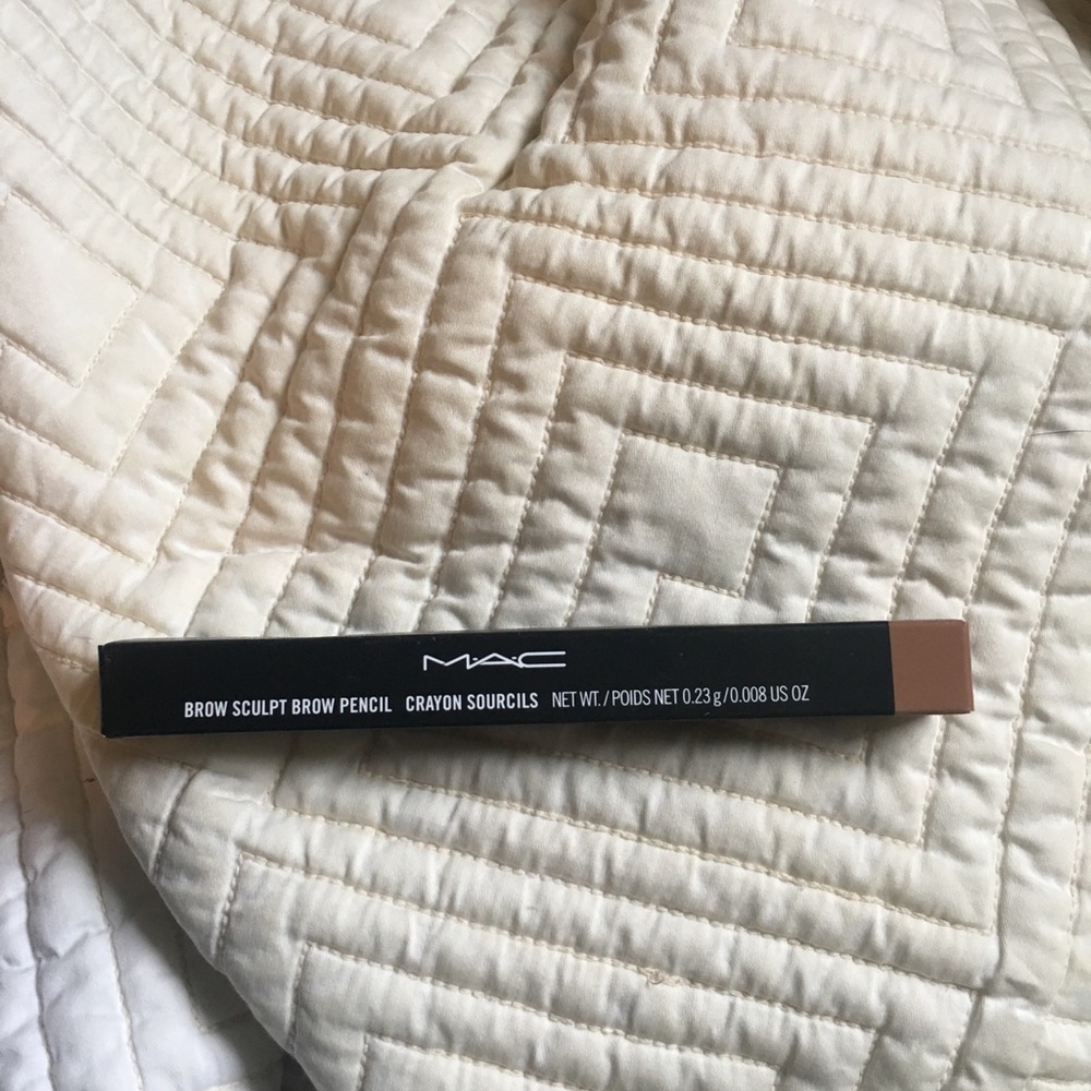 MAC brow sculpt brow pencil (new!) in CORK